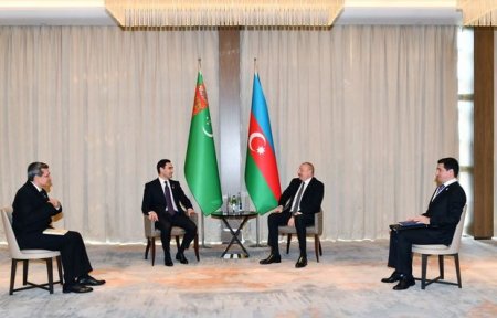 İlham Əliyev Türkmənistan prezidenti ilə görüşüb - FOTO