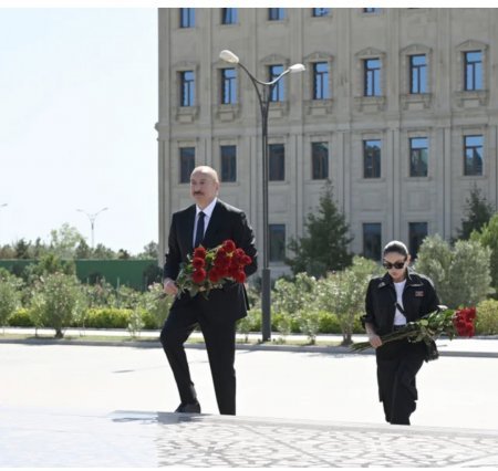 Prezident İlham Əliyev Hərbi Dəniz Qüvvələrində olub - FOTO